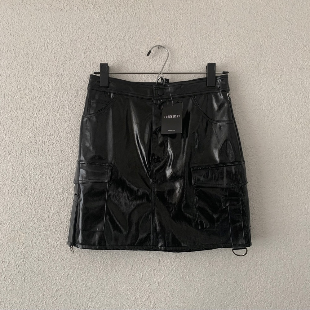 NWT Forever 21 Vinyl High Waisted Mini Skirt